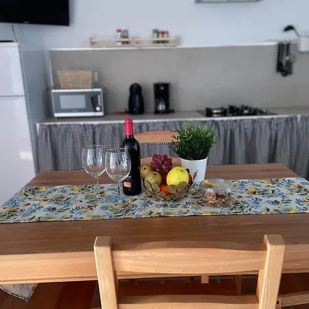 Apartmán En Mercedes Mala